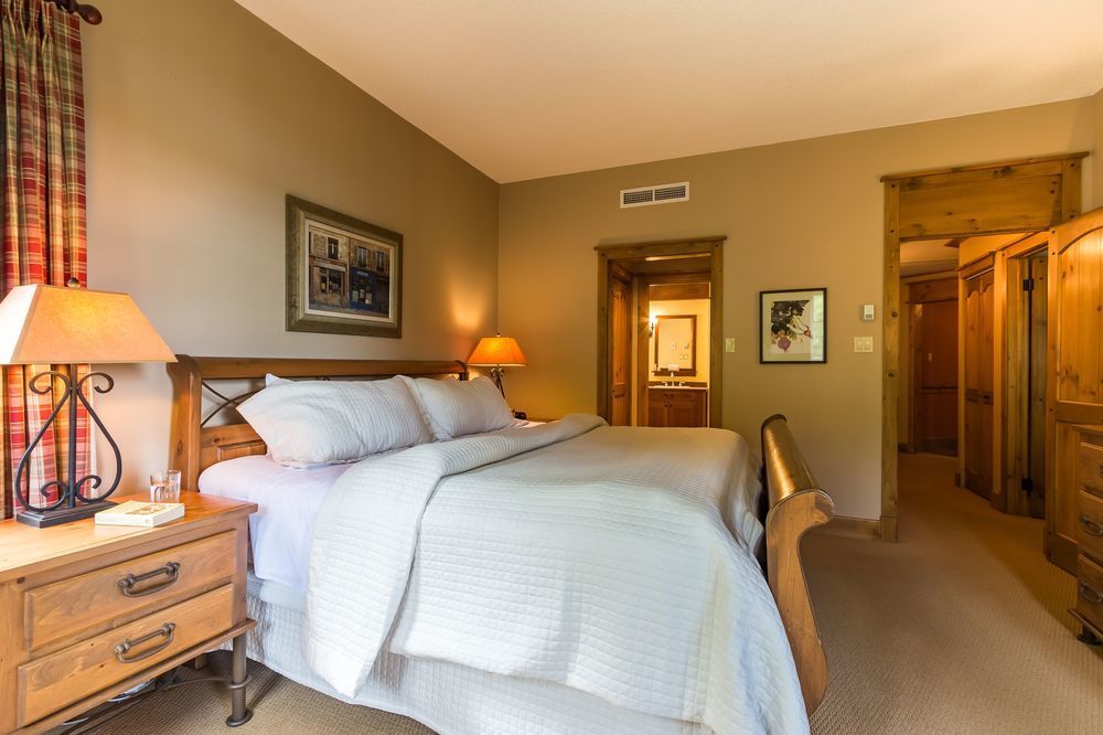 Equinox - Rvmt Hotel Mont-Tremblant Bagian luar foto