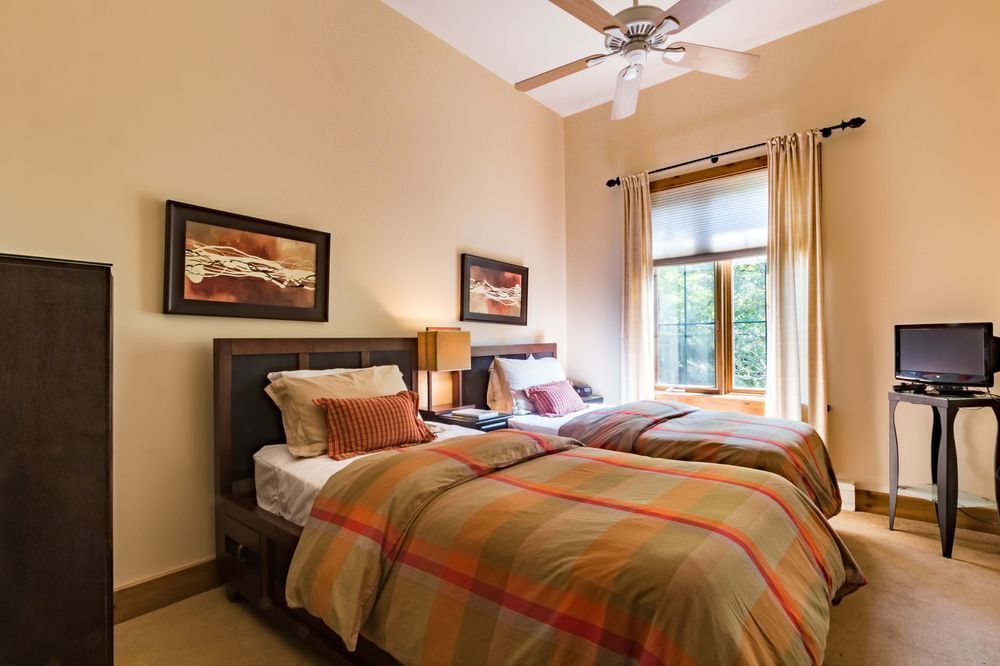 Equinox - Rvmt Hotel Mont-Tremblant Bagian luar foto